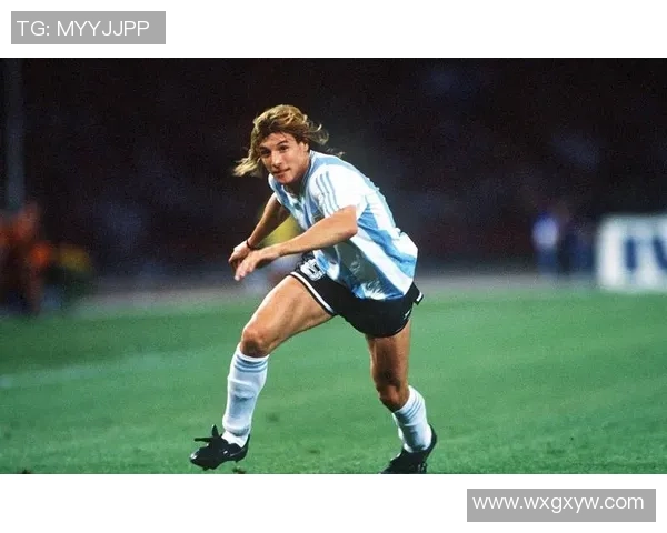 足球历史最强五大前锋盘点谁才是当之无愧的顶尖球星